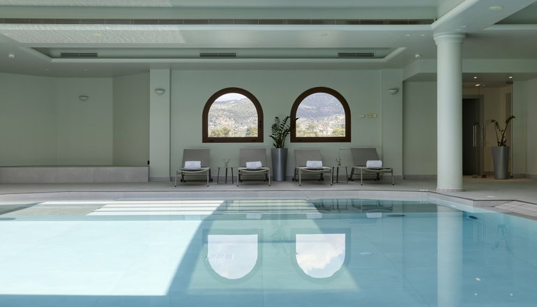 5* Negroponte Resort
