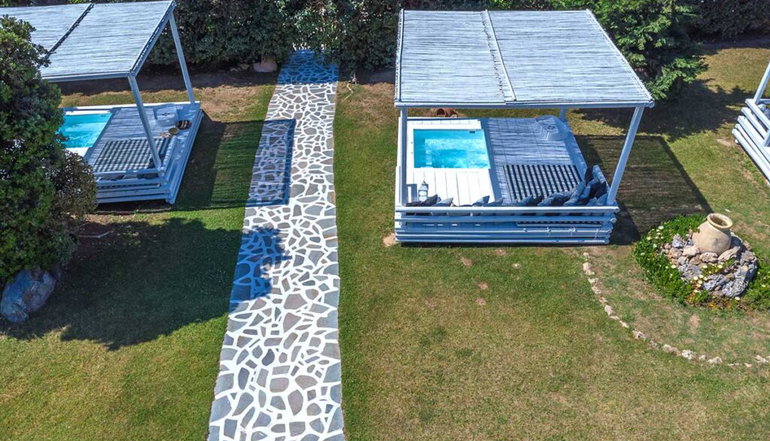 5* Ow Andros Luxury Suites