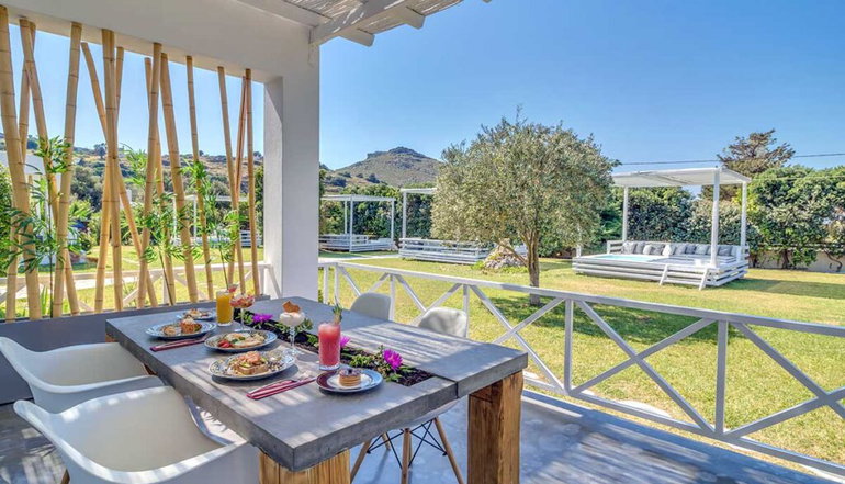 5* Ow Andros Luxury Suites