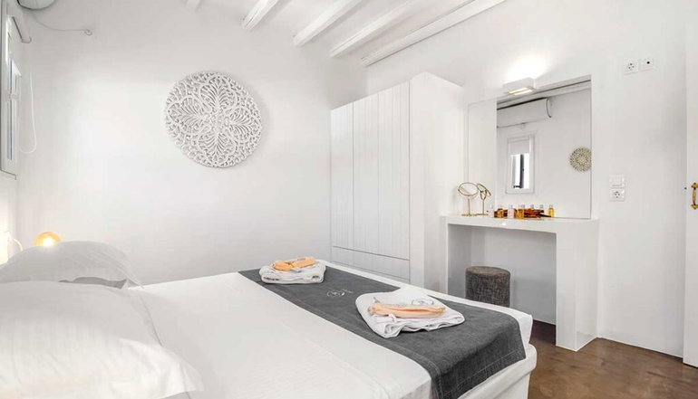 5* Ow Andros Luxury Suites