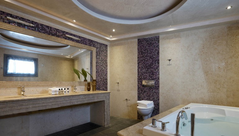 5* Petit Palace Suites