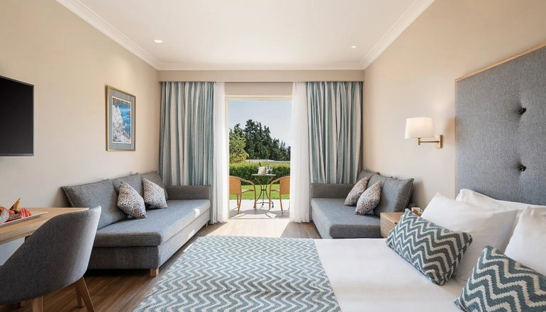 5* Pilot Beach Resort & Spa
