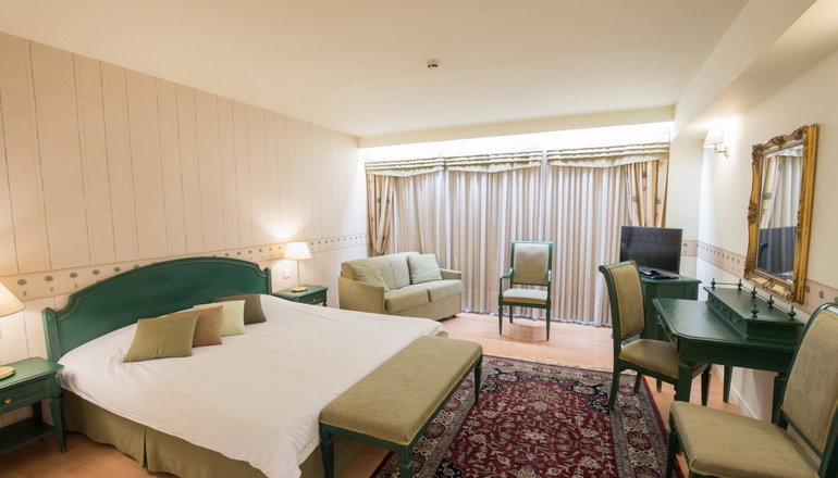 4* Poseidon Palace