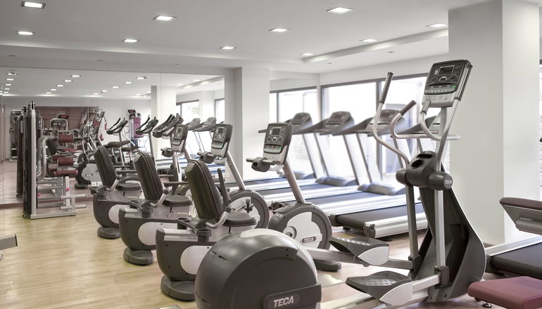 5* Ramada Plaza by Wyndham Thraki
