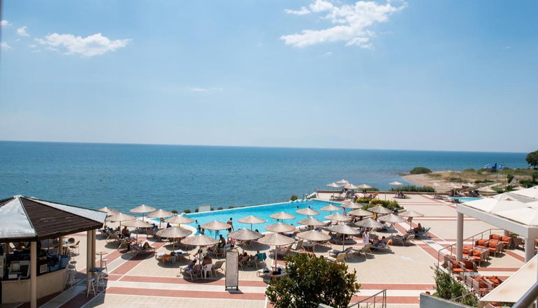 5* Ramada Plaza by Wyndham Thraki