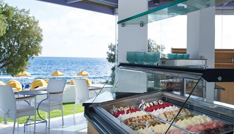 5* Serita Beach Hotel
