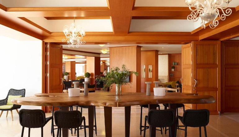 5* Serita Beach Hotel