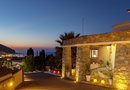 Σκόπελος -25% + παιδί Δωρεάν