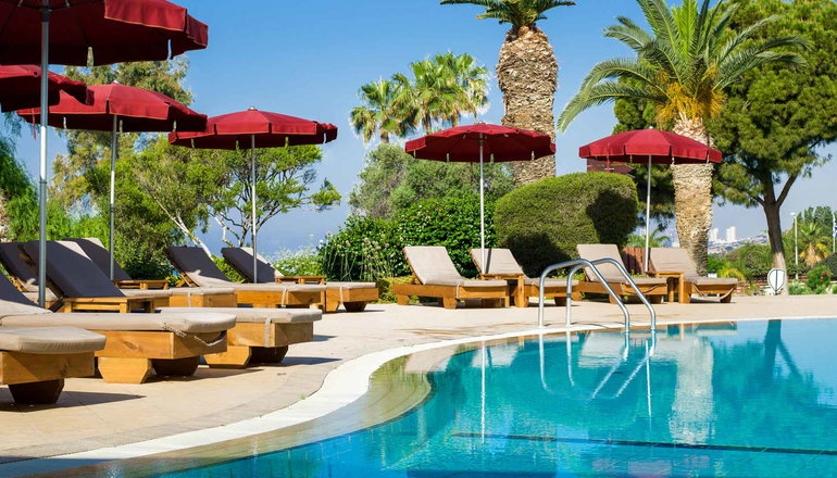 5* St Raphael Resort