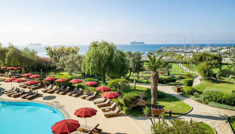 5* St Raphael Resort