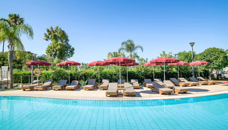 5* St Raphael Resort