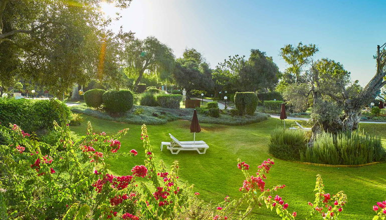 5* St Raphael Resort