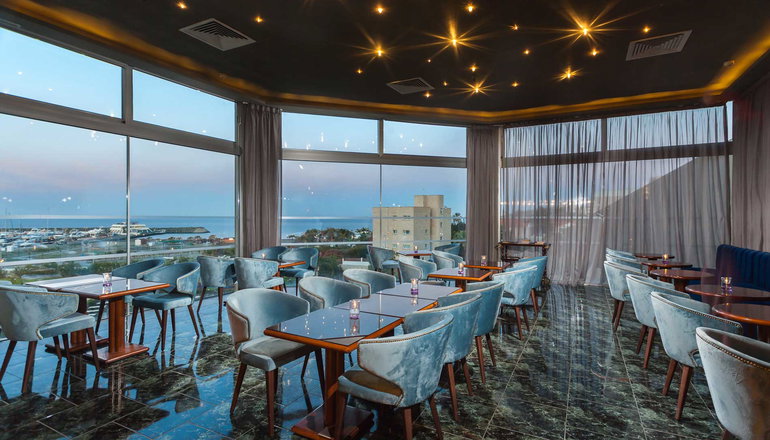 5* St Raphael Resort
