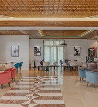 5* The Lake Hotel