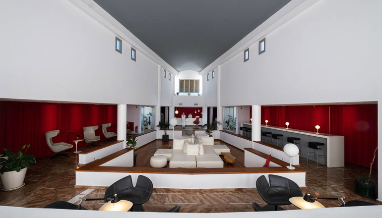 5*  The Majestic Hotel