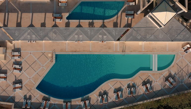 5*  The Majestic Hotel