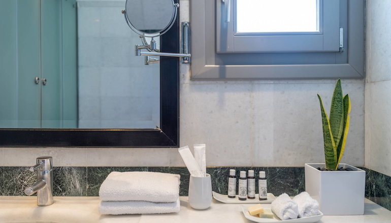 5*  The Majestic Hotel