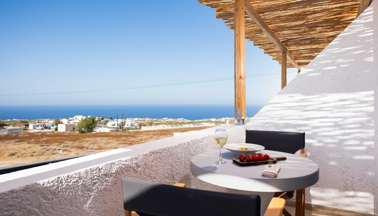 5* The Noverian Bios Santorini Vegan Vegetarian Boutique Hotel - Φηρά, Σαντορίνη