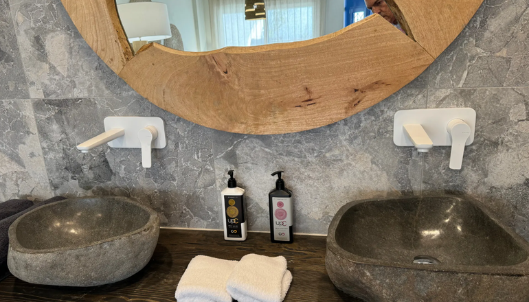 5* The Noverian Bios Santorini Vegan Vegetarian Boutique Hotel - Φηρά, Σαντορίνη