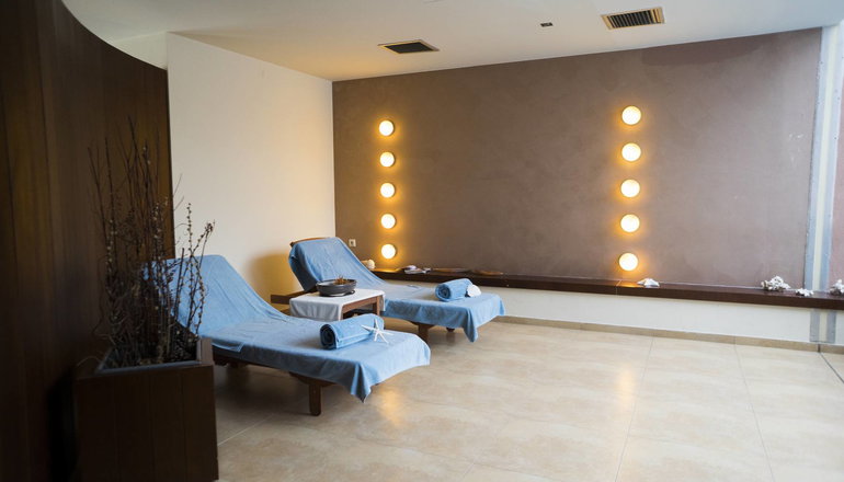 5* Valis Resort Hotel