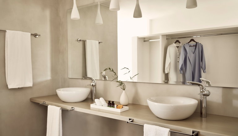 5* Yria Island Boutique Hotel & Spa