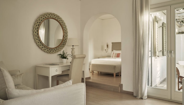 5* Yria Island Boutique Hotel & Spa