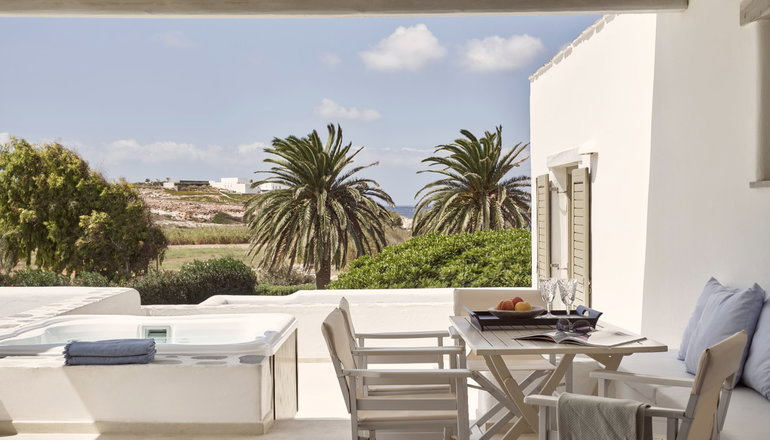 5* Yria Island Boutique Hotel & Spa