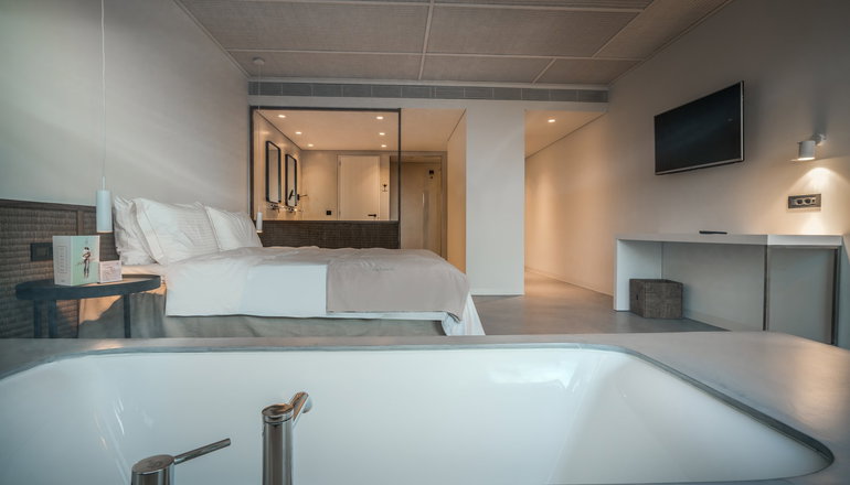 5* Zante Maris Suites