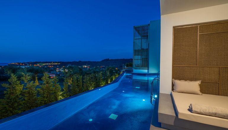5* Zante Maris Suites