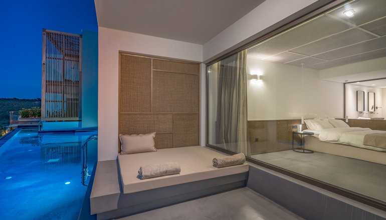 5* Zante Maris Suites