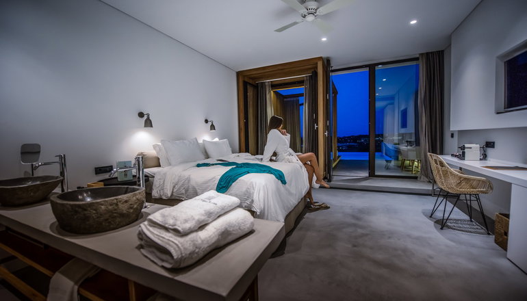 5* Zante Maris Suites