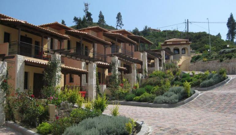 AKRITAS EY ZHN Villas & Suites