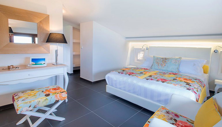 5* Avaton Luxury Beach Resort Relais & Chateaux