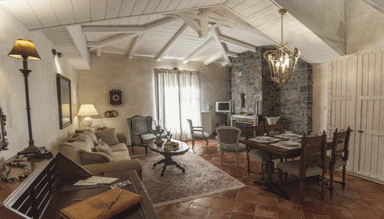 Ostra Menalon Luxury Suites