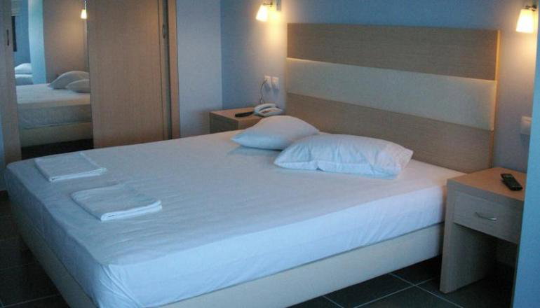 Manthos Blue Hotel