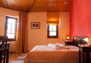 Κύναιθα Hotel