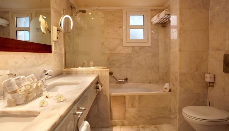 5* Neptune Hotel
