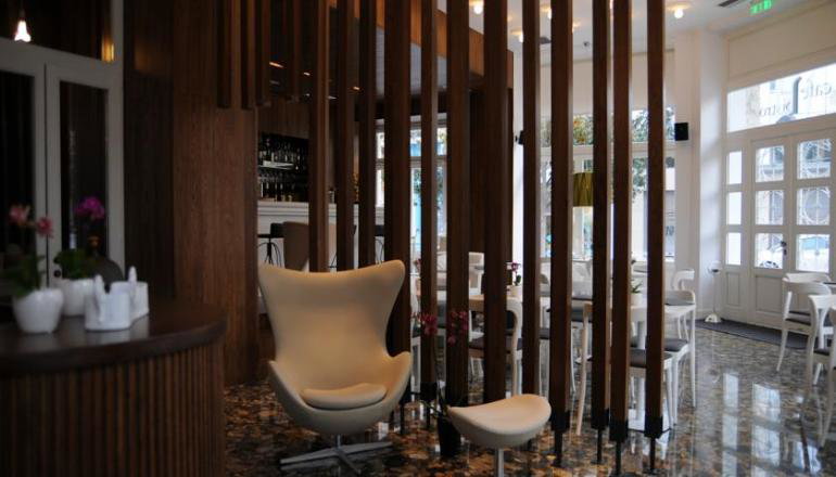 5* Metropolis Hotel