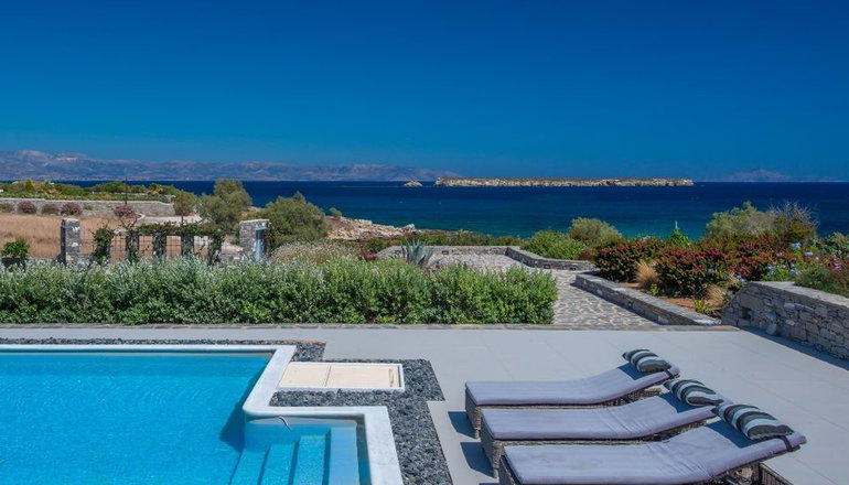 Aelia Paros Villas
