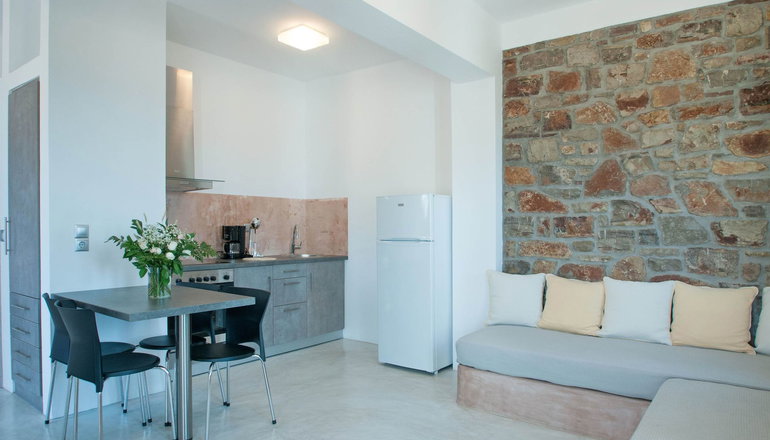 Anemes Hotel