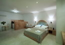 Anemes Hotel