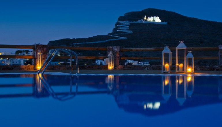 4* Aspalathras White Hotel Folegandros