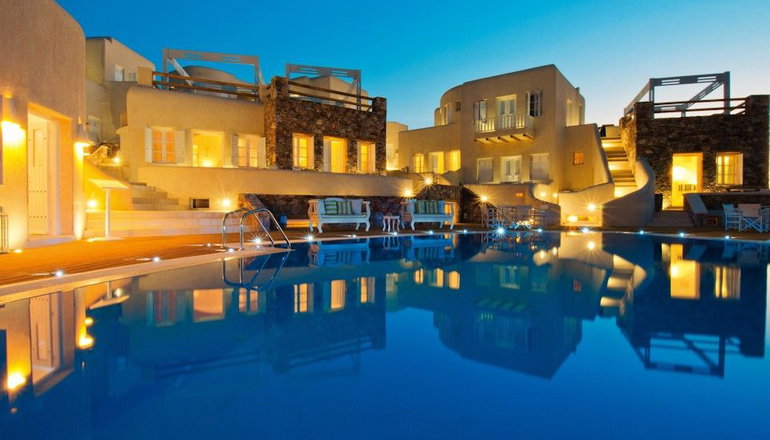 4* Aspalathras White Hotel Folegandros