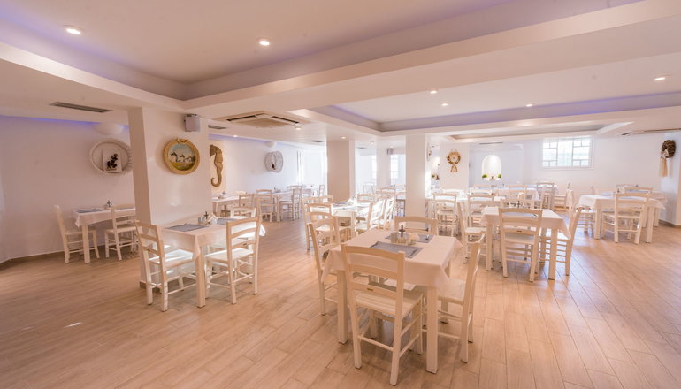 4* Aspalathras White Hotel Folegandros