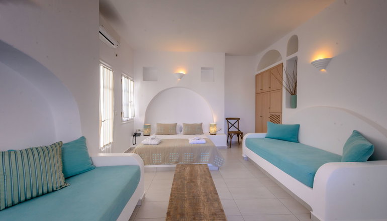 4* Aspalathras White Hotel Folegandros