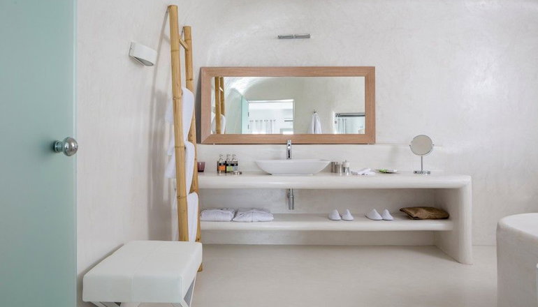 Charisma Suites Santorini