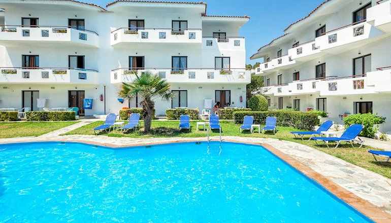 Dolphin Beach Hotel