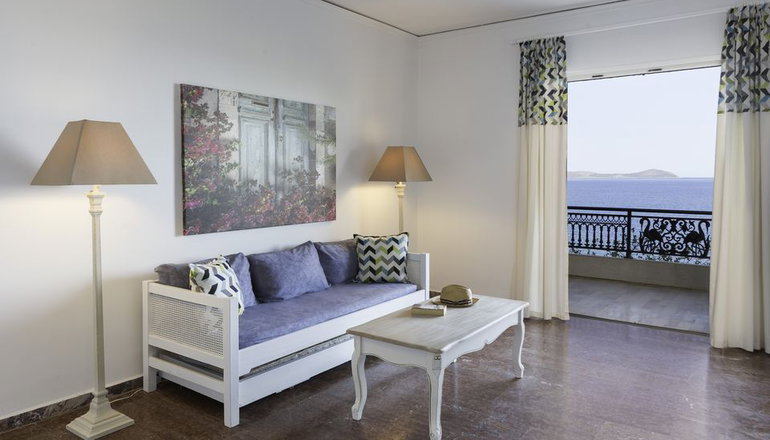 Douka Sea Front Residencies