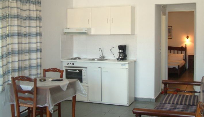 Erato Apartments