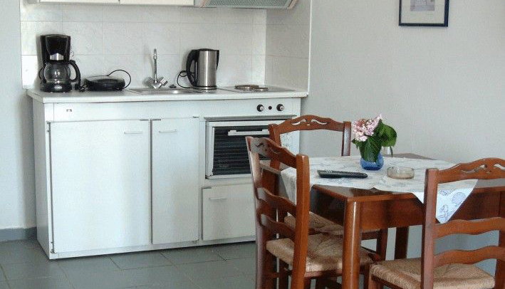 Erato Apartments